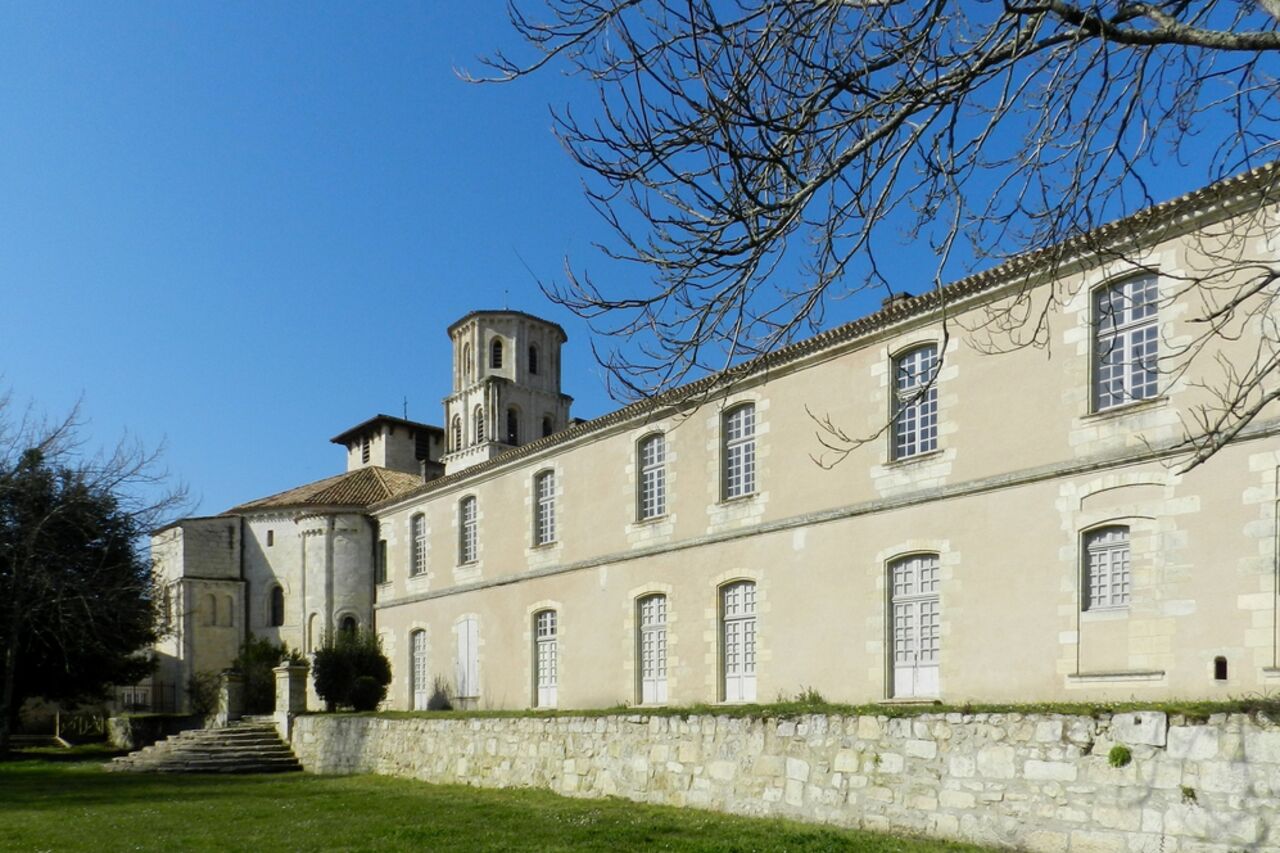 abbaye, vertheuil, abbatiale, église, moine, tourisme, visite